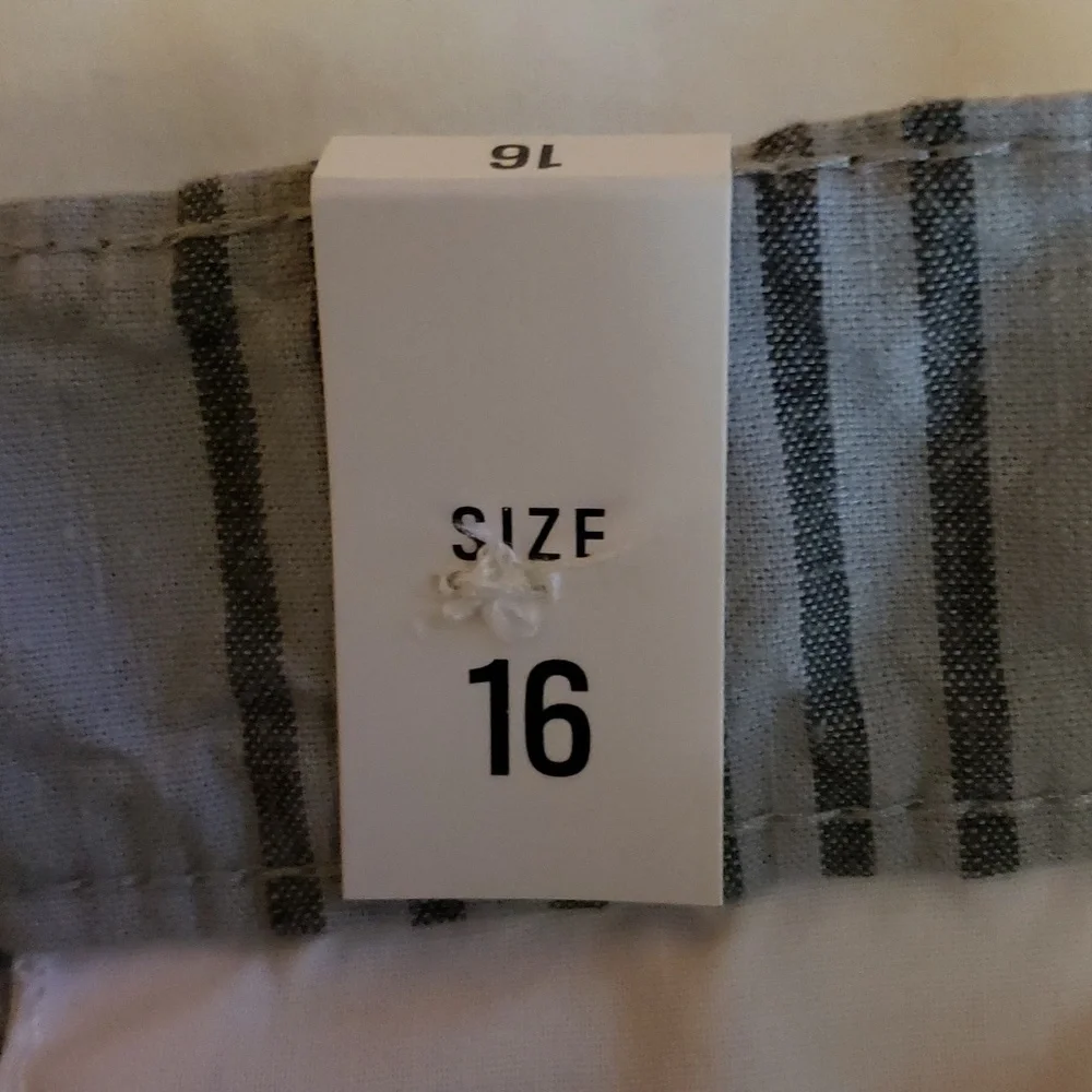 Boy's Size 16 The Children's Place Shorts